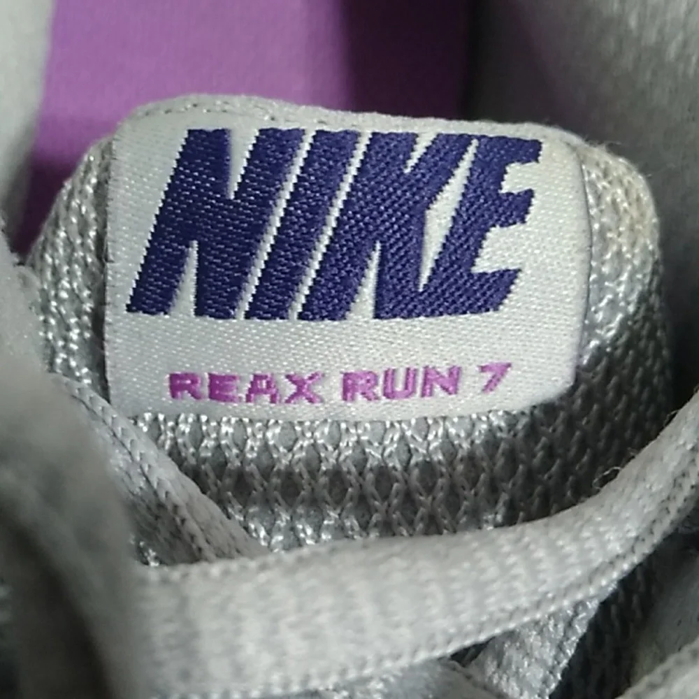 Nike reax run